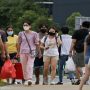Singapore reports 9,930 new COVID-19 cases