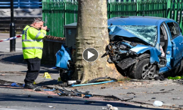 Two teenagers, 18, killed in horror crash after car ploughes into tree in Coventry