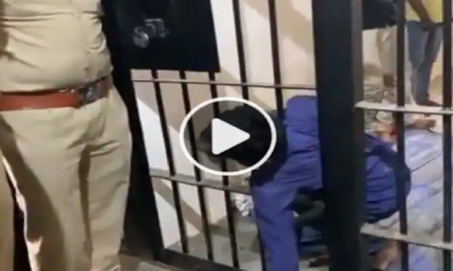 Viral Video: Prisoner gives a live demo of how to escape jail