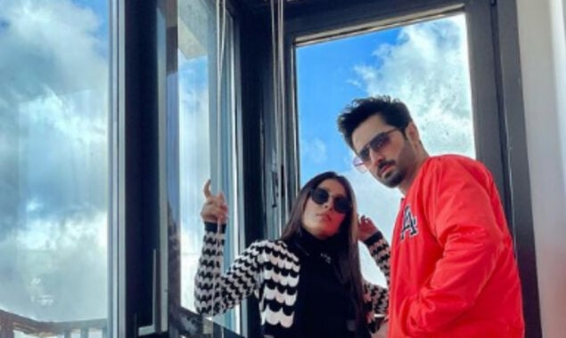 Ayeza Khan shares adorable picture with husband Danish Taimoor