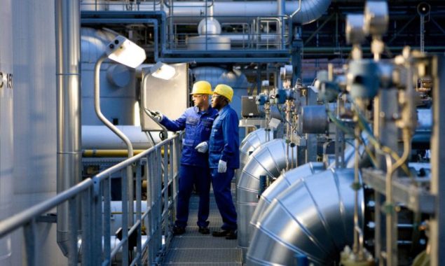 German industrial output up but conflict darkens outlook