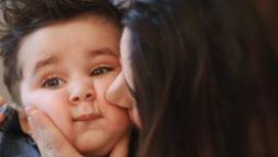Naimal Khawar gets obsessed with baby Mustafa Abbasi's cheeks 