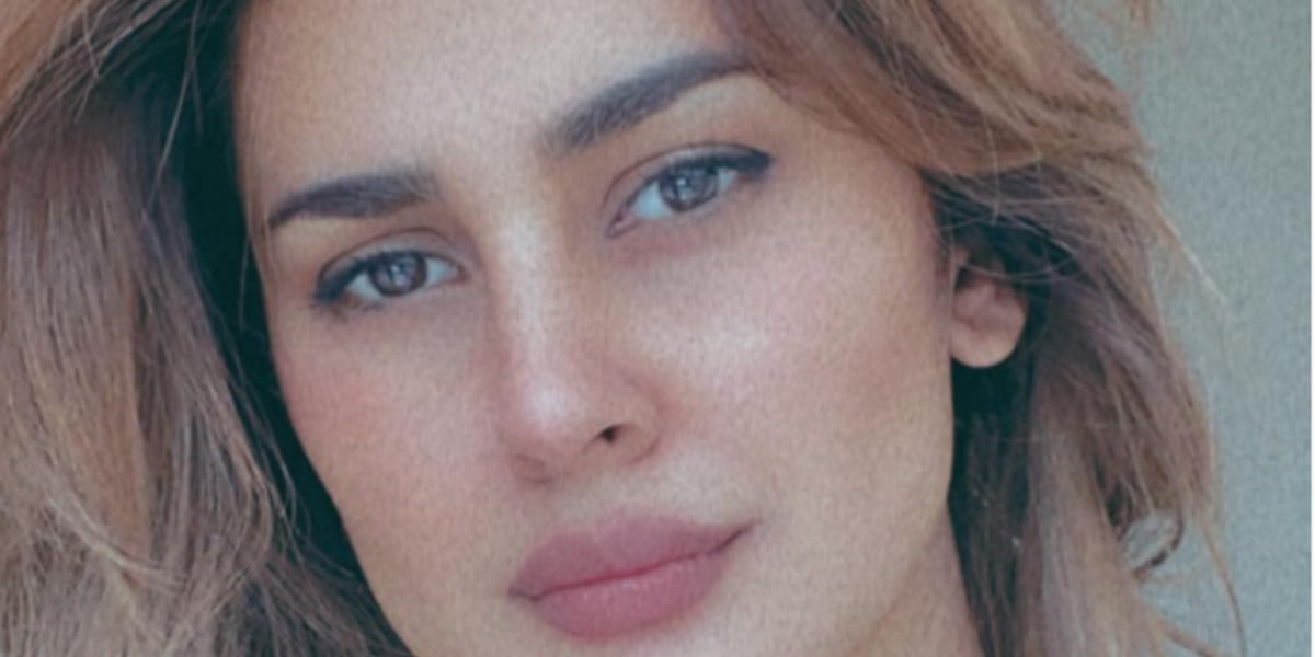 Kubra Khan’s new photo makes round on social media