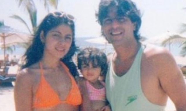 Check out baby Ananya Pandey in this viral picture with parents