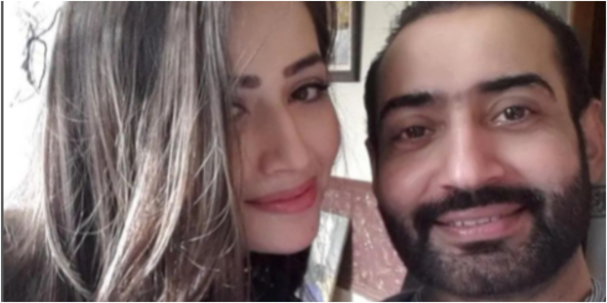 Director Nadeem Baig stood in support of Sana Javed