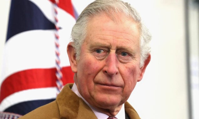 Queen shares ‘secret’ UK documents with Prince Charles in order to ‘speed up’ power transition, according to report