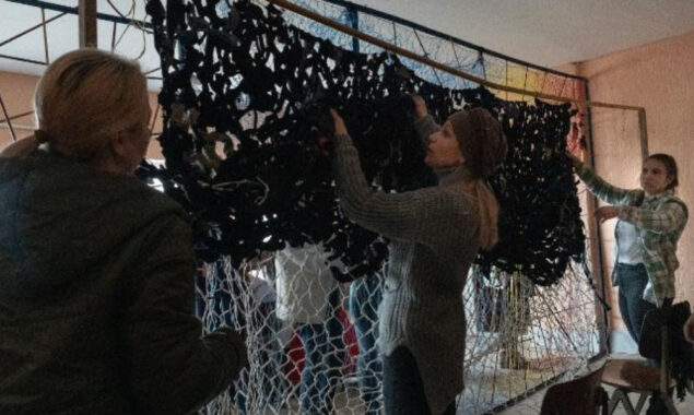 ‘We’re going to stay here.’ Women in a small border town refuse to leave Ukraine, saying, “We will fight.”