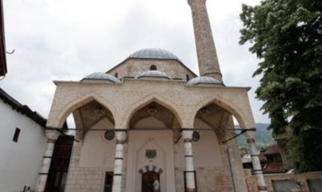 Ukraine says mosque sheltering 80 civilians shelled in Mariupol