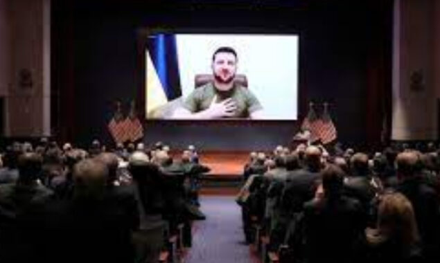 Zelensky asks U.S. to “do more” to help Ukraine