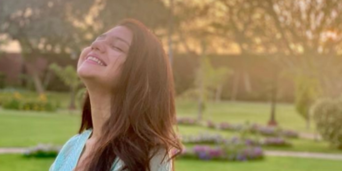 You can’t miss Zara Noor Abbas’s fresh, gorgeous look