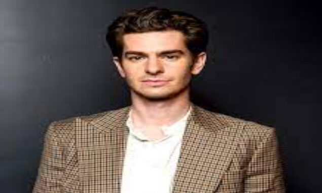 Andrew Garfield jokes about being a liar according to his fans