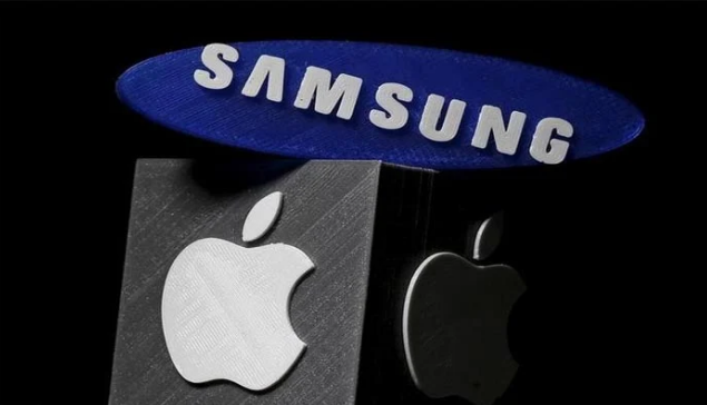 Is Apple iPhone SE better than Samsung Galaxy A52 5G?