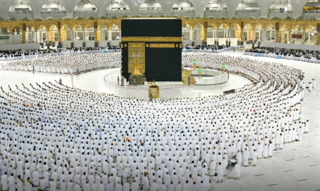 Saudi Arabia lifts all Covid-19 restrictions at two holy mosques