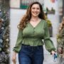 Kelly Brook has terrible health concern after chemical peel leaves her face with “severe burns.”