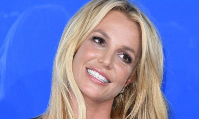 Britney Spears sparks controversy after posting risque snaps sans clothes