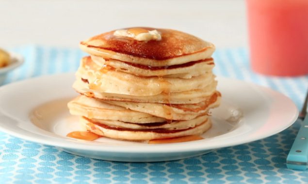 Pancake Day recipe: How to make fluffy American pancakes?