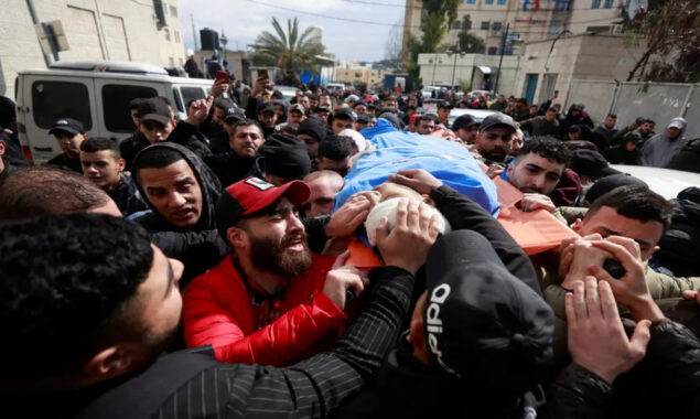 Israel troops kill two Palestinians in West Bank clashes