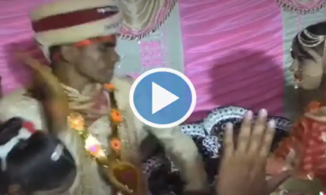 Watch: Groom slaps the bride during Varmala ceremony