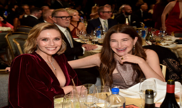Elizabeth Olsen and Kathryn Hahn posed together at the Critics Choice Awards