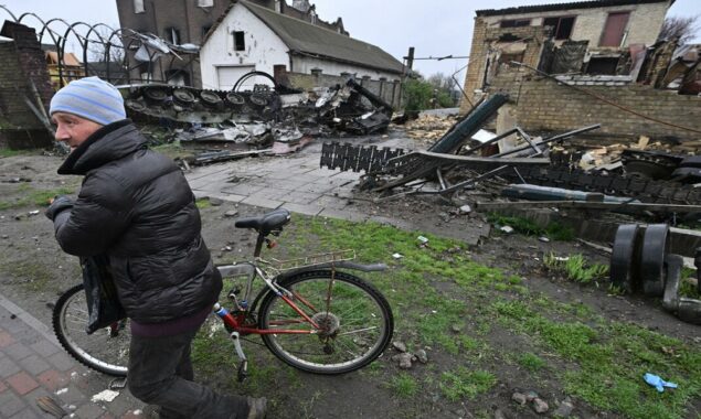 Hopes wane for Ukraine Easter truce as Russia presses campaign