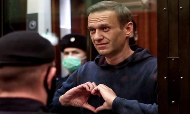 Navalny continues to speak in imprisonment