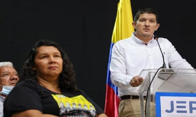 Colombian soldiers killed civilians for rebels during the Colombian conflict