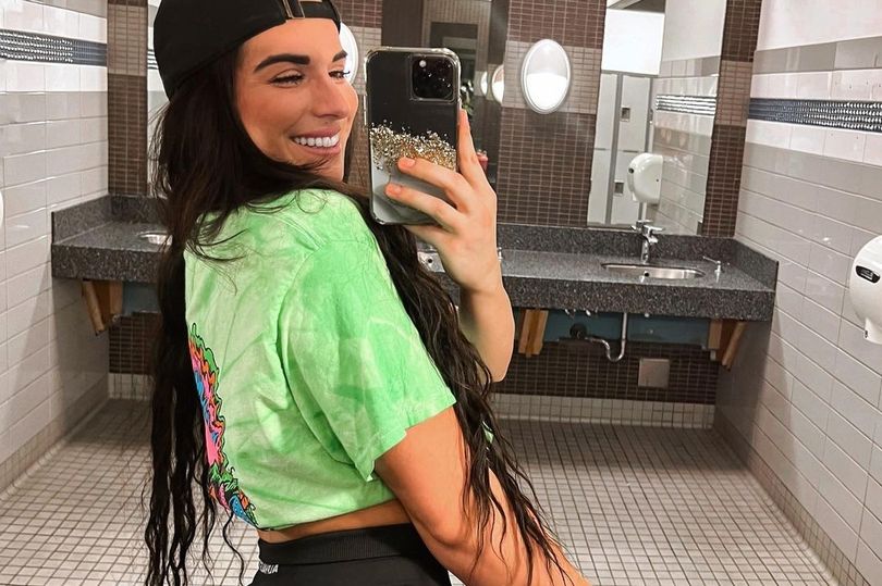 Makayla Anisa posted a sneak peek of the new Alphalete Amplify  collection….sorry is it just me or are these not it? : r/gymsnark