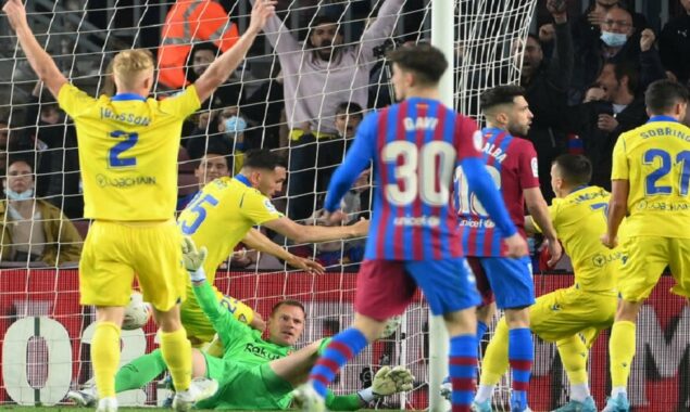 Barcelona’s top-four finish in danger after shock defeat by Cadiz