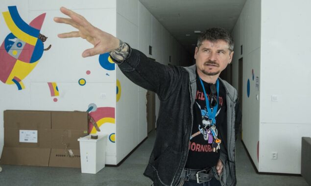 ‘My war’: Russian hosts Ukraine refugees in Prague
