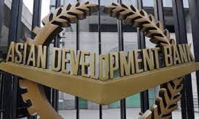 Pakistan’s economic growth to moderate to 4% in FY22: ADB