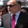 Ahsan Iqbal addressed workers about loadshedding at his residence