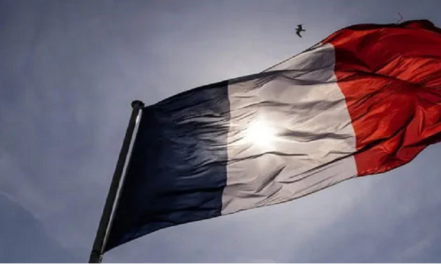 FRANCE: Anti-Macron masked demonstrators wreak havoc on Paris streets