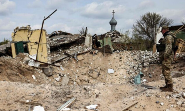 Russian ultimatum to Ukraine forces in Mariupol expires