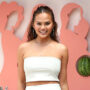 Chrissy Teigen wore her favorite breezy fashion trend in Hawaii