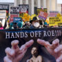 Federal judge orders to temporarily resume abortion