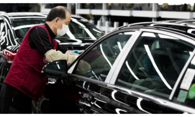 South Korean autoworkers are in favor of banning gasoline cars.