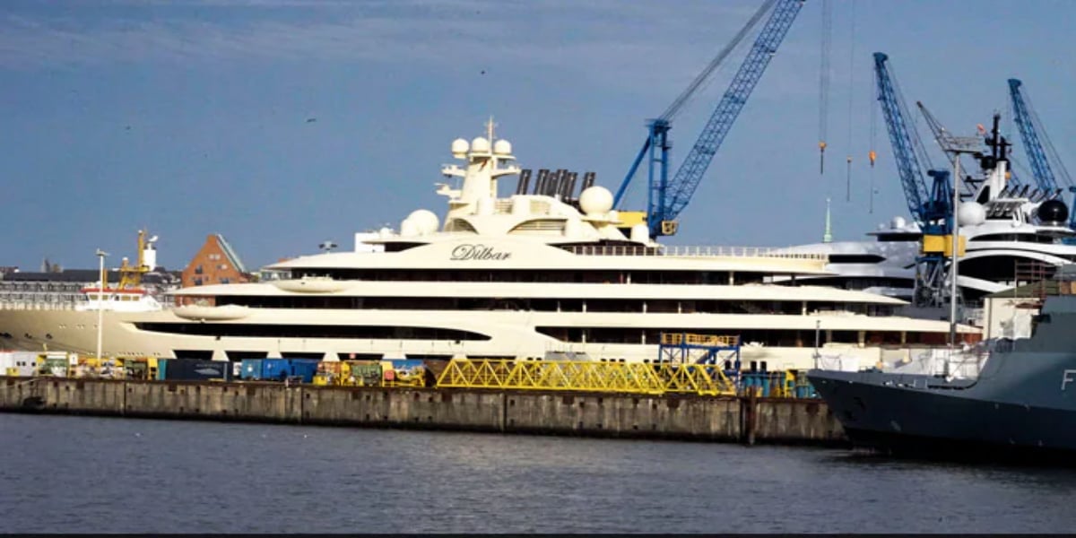 superyacht