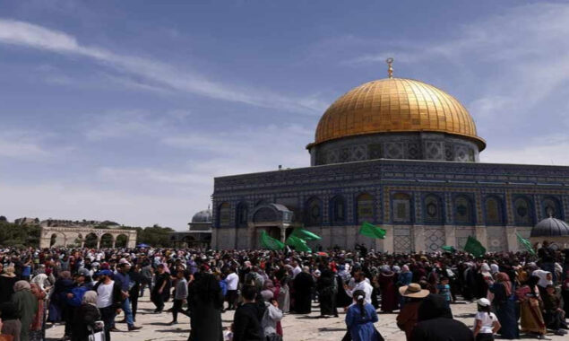 Clashes at Jerusalem’s Al-Aqsa Mosque injure 12 people