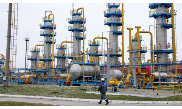 EU alerts companies not to purchase Russian gas in rubles