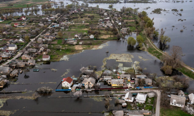 Ukrainians flood a village to stop Russia’s advance on Kyiv