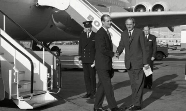 Kate Middleton’s grandfather poses with Prince Philip in a rare photo