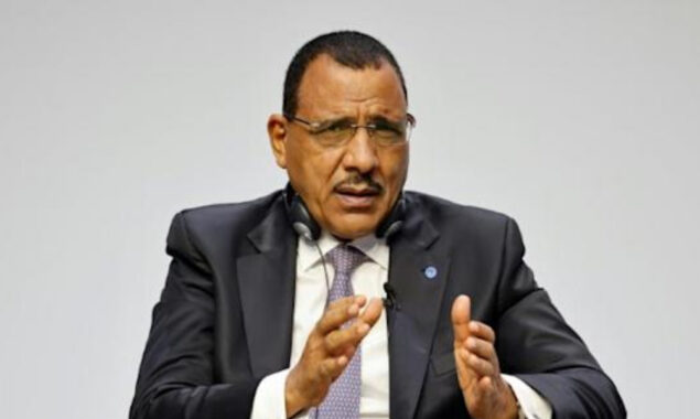 Embezzlement charges filed against a Niger minister