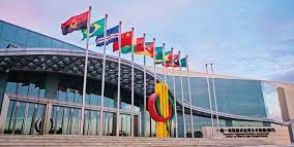 Macao SAR to enhance role of platform linking China, Portuguese-speaking countries: chief executive