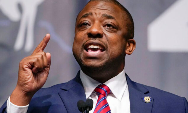 New York: lieutenant governor blame with bribery campaign funding scheme