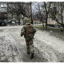 Mother urges release of captured Briton in Ukraine