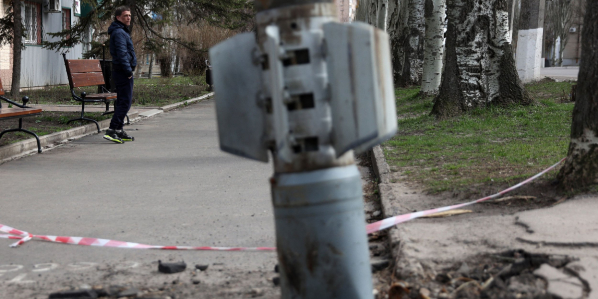Near Kharkiv, three explosives specialists murdered and four others were injured