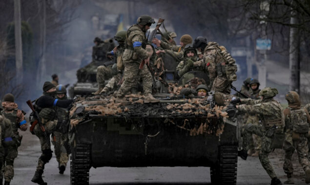 Russian ultimatum to Ukraine forces in Mariupol expires
