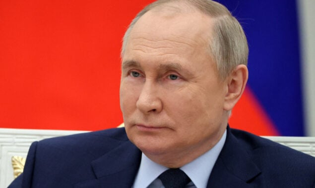 Russian tv host cracked up on a joke entailing an attack on NY with a nuclear missile