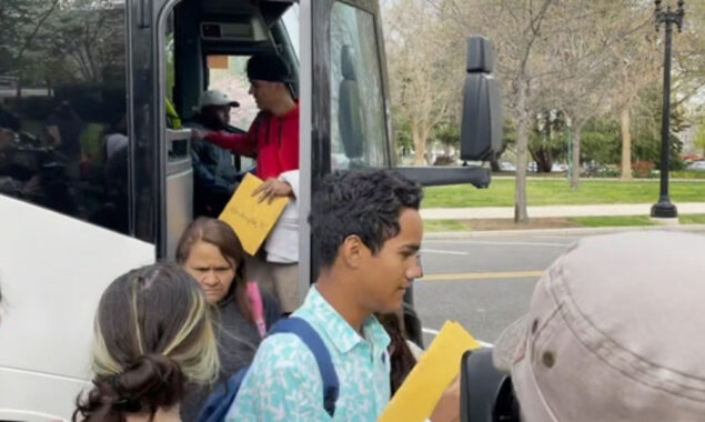 Migrant buses from Texas continue to arrive in Washington, DC