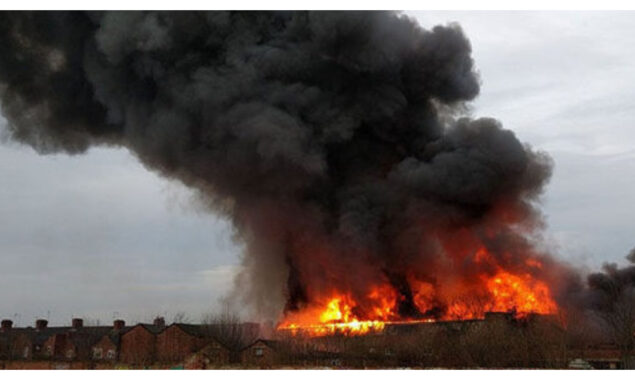 A sausage factory in Harlow, Essex catches fire; WATCH VIDEO